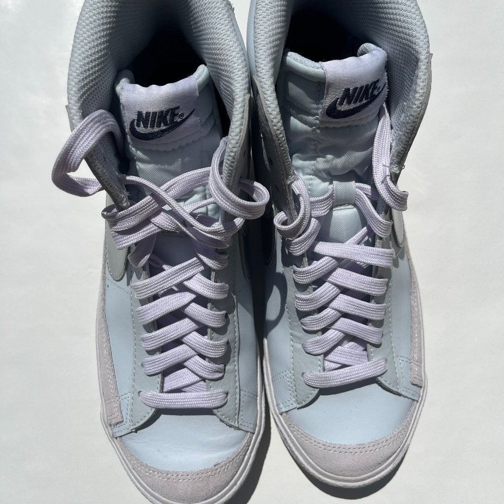 Nike blazer mid '77 white/metallic silver